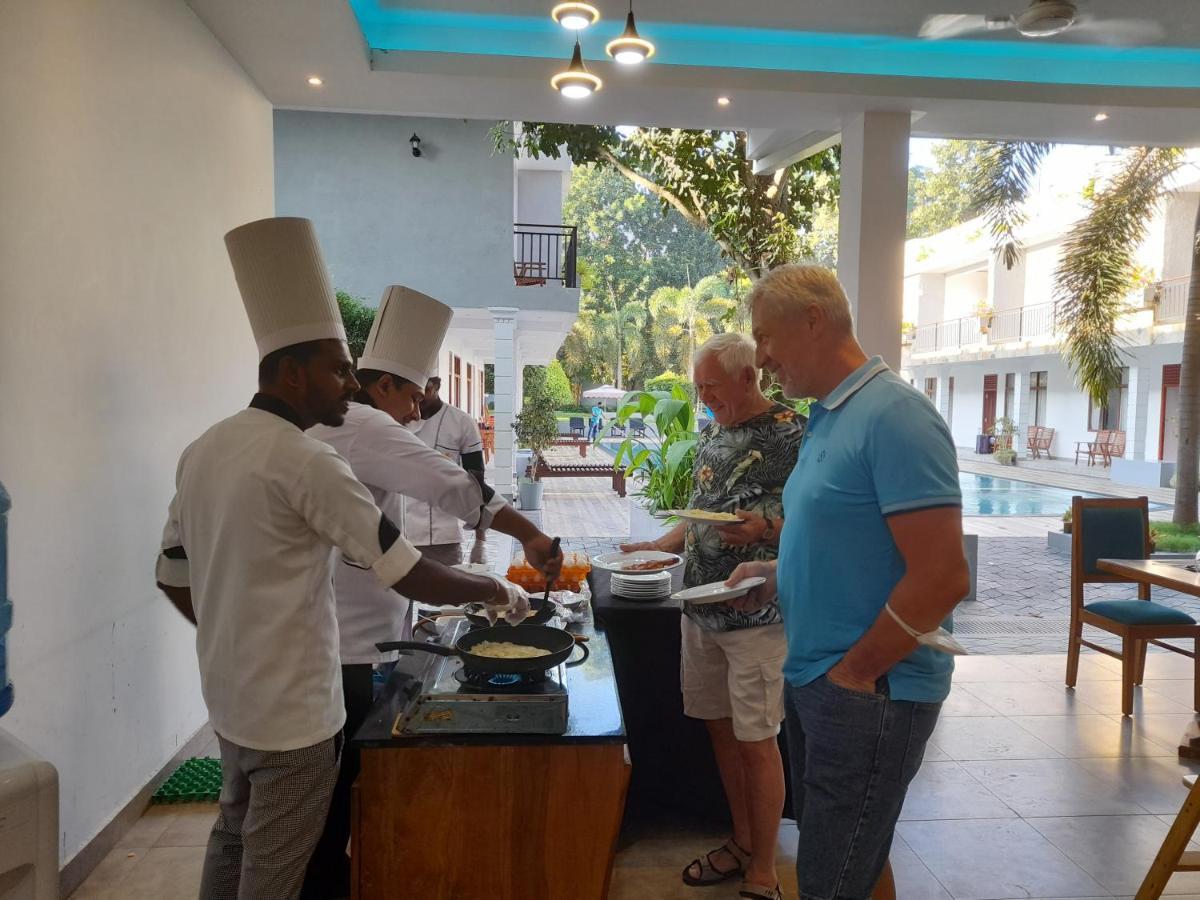 Royal Reach Udawalawe Hotel Ngoại thất bức ảnh