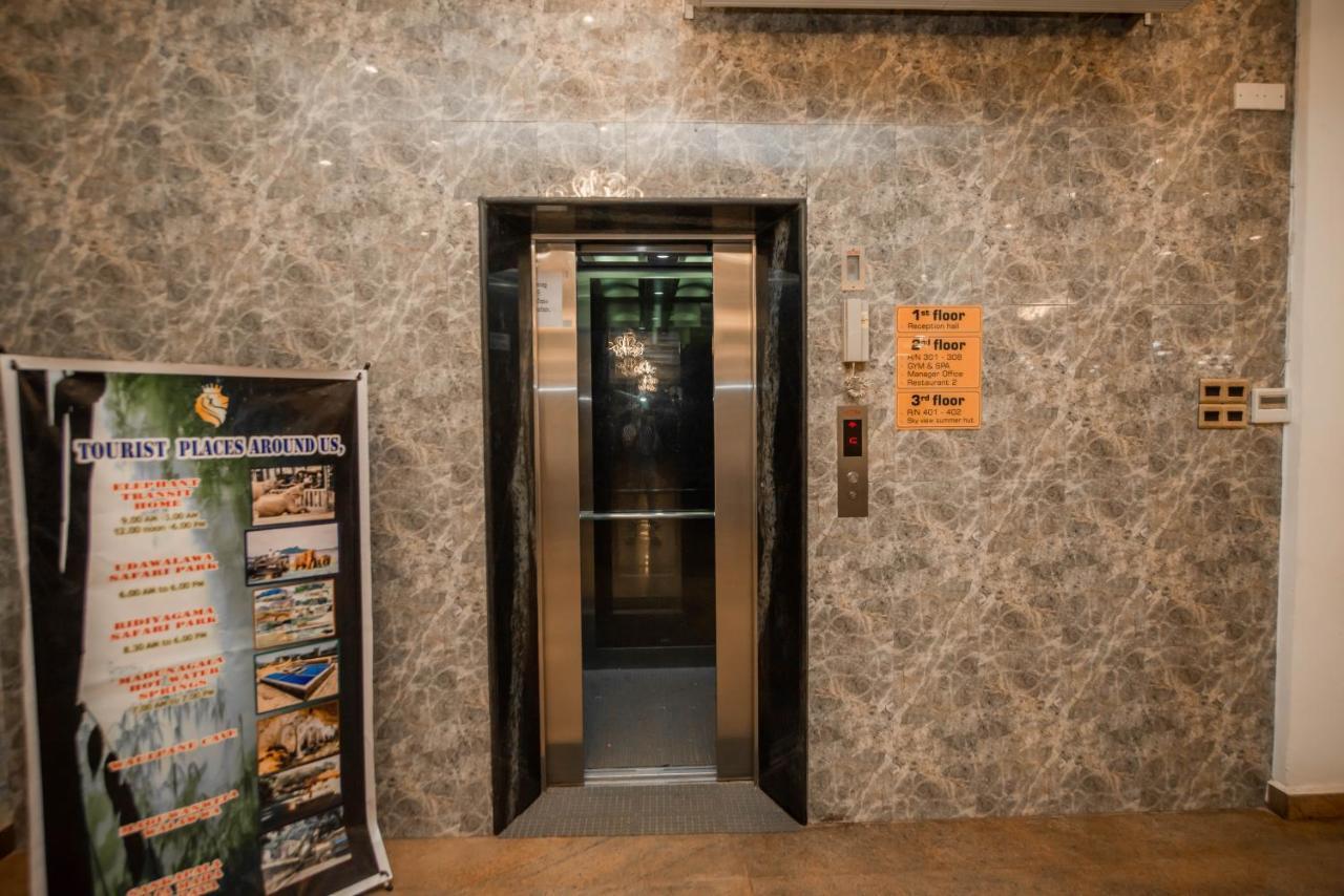 Royal Reach Udawalawe Hotel Ngoại thất bức ảnh