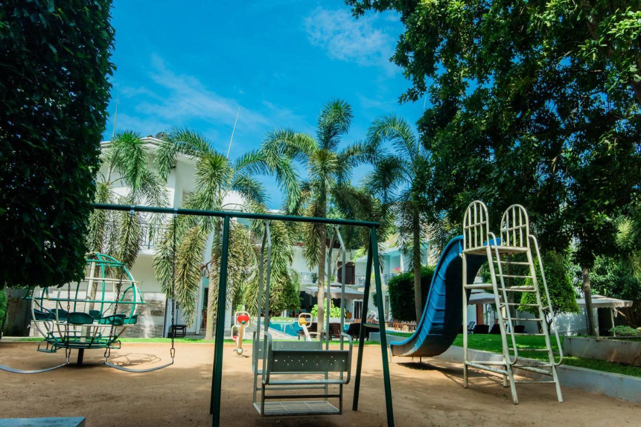 Royal Reach Udawalawe Hotel Ngoại thất bức ảnh