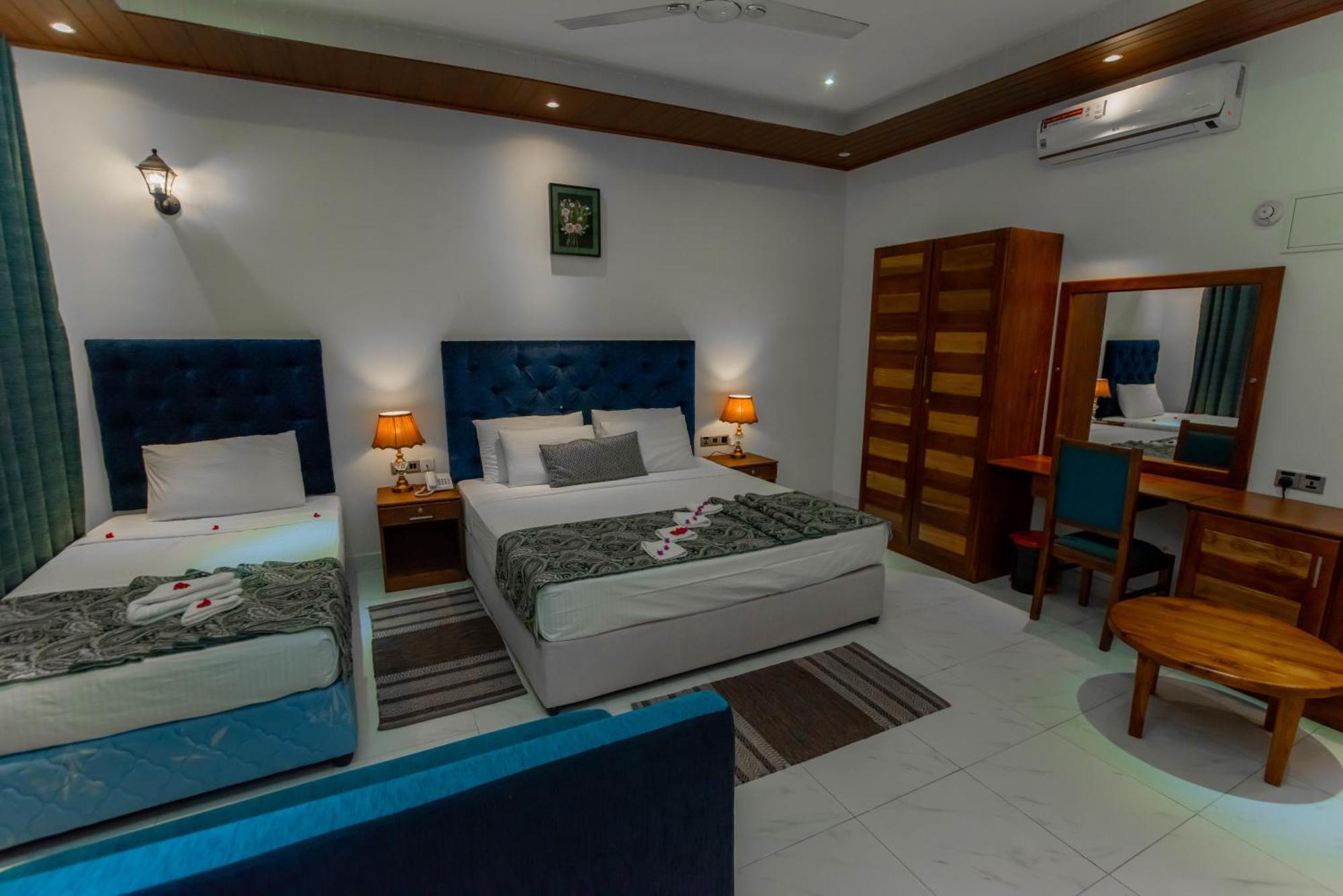 Royal Reach Udawalawe Hotel Phòng bức ảnh